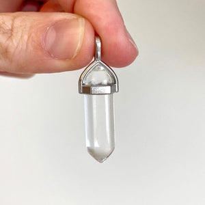Pendentif pointe Cristal de roche (amplificateur d'énergie / intuition) pendentif [mes jolis cristaux]
