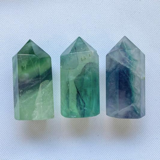 Petite pointe de Fluorite (concentration / créativité) cyaleor
