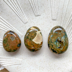 Pendentif percé en Rhyolite (créativité - soutient lors de transitions)