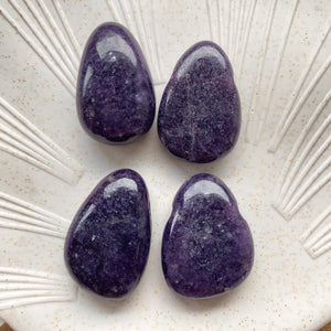 Pendentif percé en Lépidolite (anti-stress / bye la charge mentale)