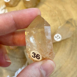 Pointe Citrine semi polie (abondance / joie)