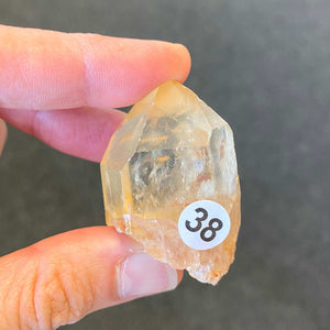 Pointe Citrine semi polie (abondance / joie)