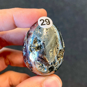 Petit Oeuf en Pyrite (abondance / confiance)