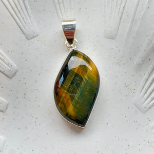 Pendentif Œil de faucon serti argent (clairvoyance / pierre de protection) pendentif [mes jolis cristaux]