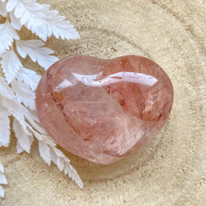 Coeur Quartz Hématoïde taille moyenne (vitalité / force) coeur [mes jolis cristaux]