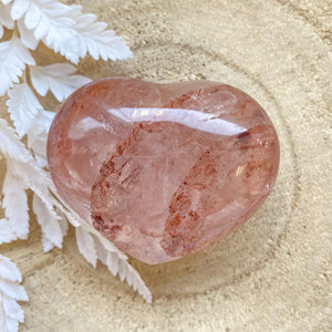 Coeur Quartz Hématoïde taille moyenne (vitalité / force) coeur [mes jolis cristaux]