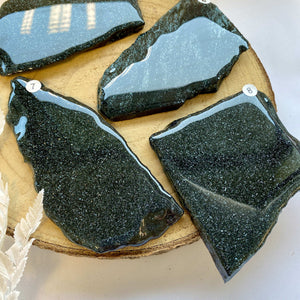 Grande Hématite spéculaire (effet miroir / clarté mentale / apaisement)