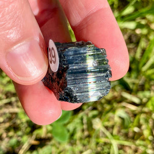 Tourmaline verte et/ou oeil de chat brute (intuition / équilibre / être plus centré - aligné)