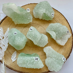 Fluorite verte brute cristallisée (lucidité / apaisement)