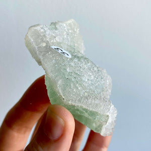 Fluorite verte brute cristallisée (lucidité / apaisement)