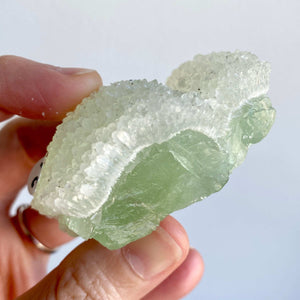 Fluorite verte brute cristallisée (lucidité / apaisement)