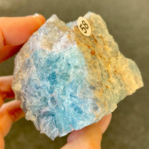 Fluorite bleue brute (concentration / créativité)