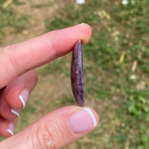 Pendentif percé en Lépidolite (anti-stress / bye la charge mentale)