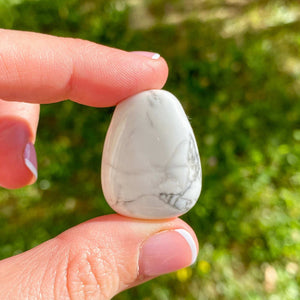 Pendentif percé en Howlite (concentration / équilibre)