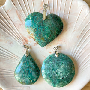 Pendentif en Chrysocolle (harmonie / équilibre les énergies féminines)