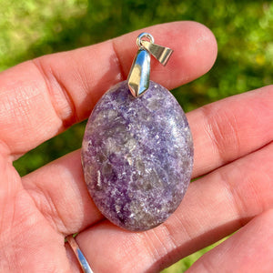 Pendentif en Lépidolite (anti-stress / bye la charge mentale)