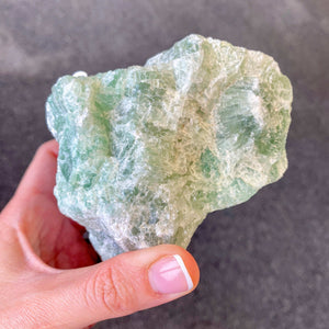 Fluorite verte brute (lucidité / apaisement)