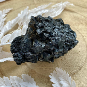 Tourmaline noire brute fibreuse (ancrage / protection)