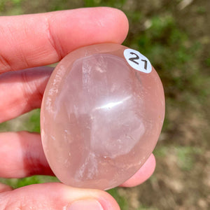 Galet de Quartz Rose étoilé (amour / apaisement / reliance céleste)