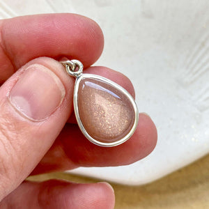 Pendentif Pierre de Lune serti argent (féminité / intuition)