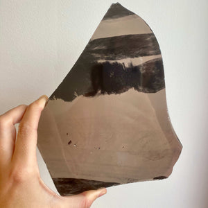 Tranche en Obsidienne fumée (accepte tes parts d'ombre et laisse les mémoires au passé)