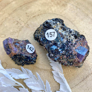 Corindon Saphir sur biotite