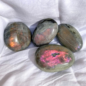 Galet de Labradorite sunset (pierre de protection) Galet [mes jolis cristaux]