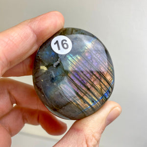 Galet de Labradorite Spectrolite (protection) Galet [mes jolis cristaux]