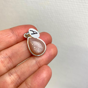 Pendentif Pierre de Lune serti argent (féminité / intuition) pendentif [mes jolis cristaux]