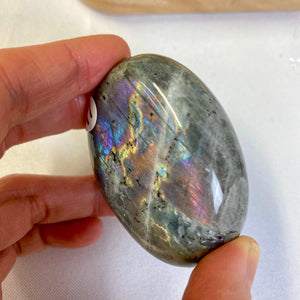 Galet de Labradorite Spectrolite (protection) Galet [mes jolis cristaux]