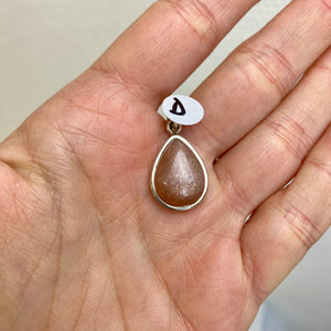 Pendentif Pierre de Lune serti argent (féminité / intuition) pendentif [mes jolis cristaux]