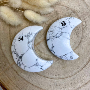 Lunes en Howlite (concentration / équilibre) formes libres [mes jolis cristaux]