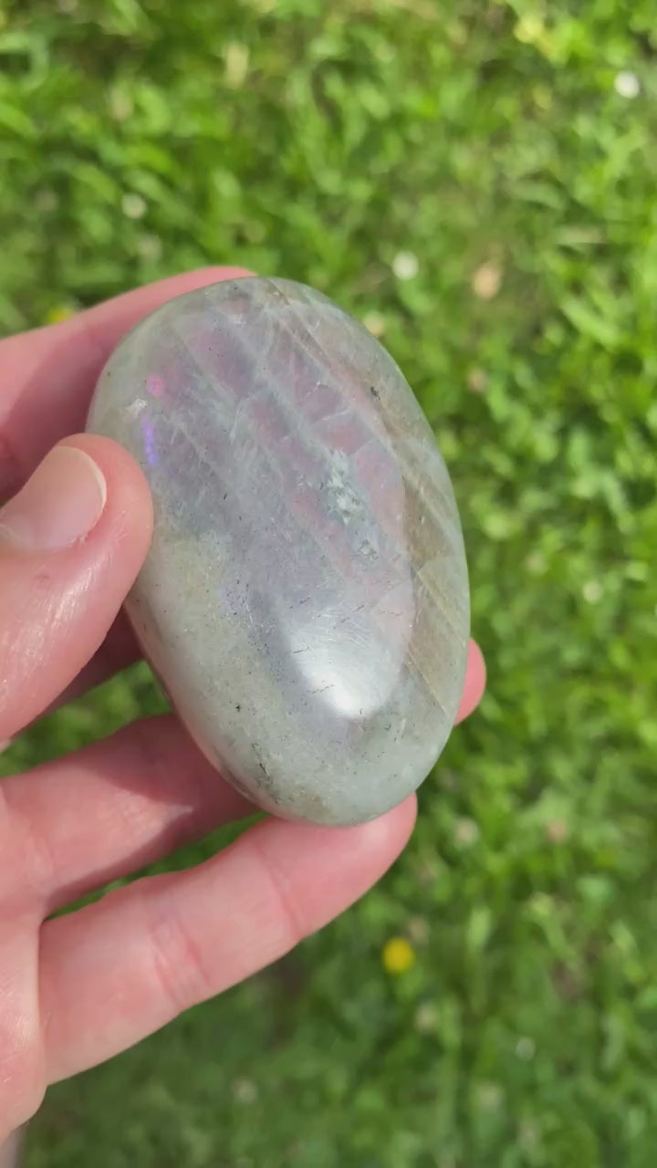 Galet de Labradorite sunset (pierre de protection)