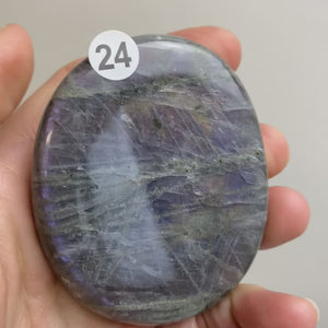 Galet Labradorite (pierre de protection) Galet [mes jolis cristaux]