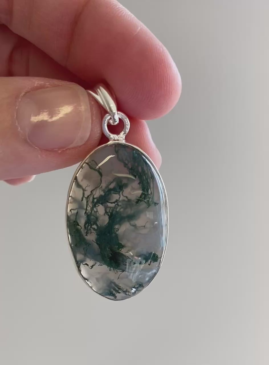 Pendentif Agate mousse serti argent mes jolis cristaux