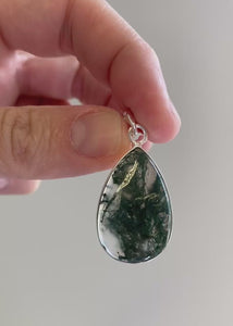 Pendentif Agate mousse serti argent mes jolis cristaux