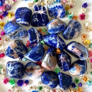 Sodalite Orange (recherche de solutions face aux problèmes / créativité) pierres roulées [mes jolis cristaux]