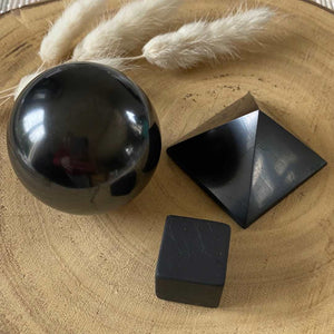 Shungite (protection contre les ondes / ancrage) formes libres [mes jolis cristaux]