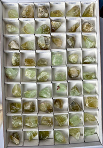 Petite Calcite verte brute (lâcher prise / abondance) pierres brutes [mes jolis cristaux]