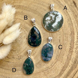 Pendentif Agate mousse serti argent (joie de vivre / sérénité) pendentif [mes jolis cristaux]