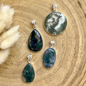 Pendentif Agate mousse serti argent (joie de vivre / sérénité) pendentif [mes jolis cristaux]